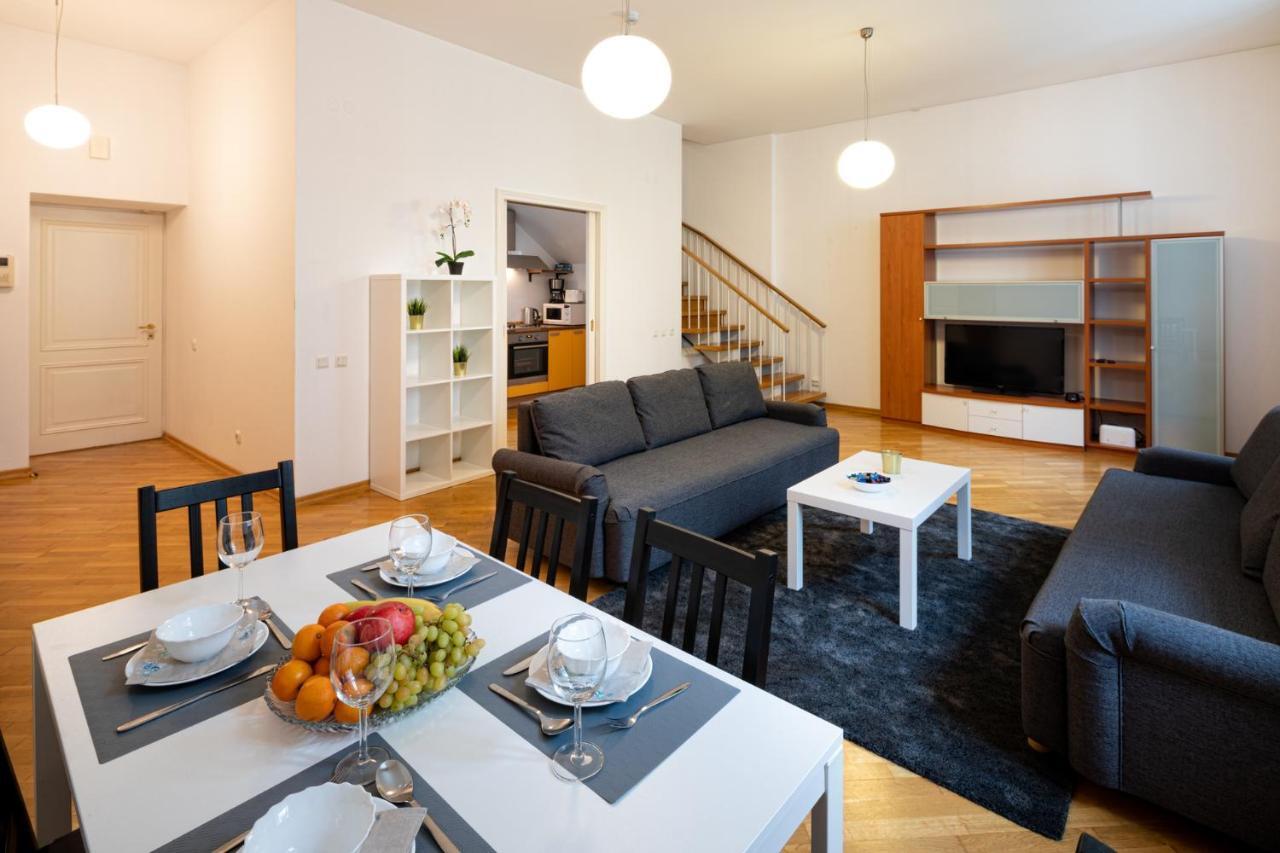 Old Riga Two Floor Palasta Loft Apartment With River View Екстер'єр фото