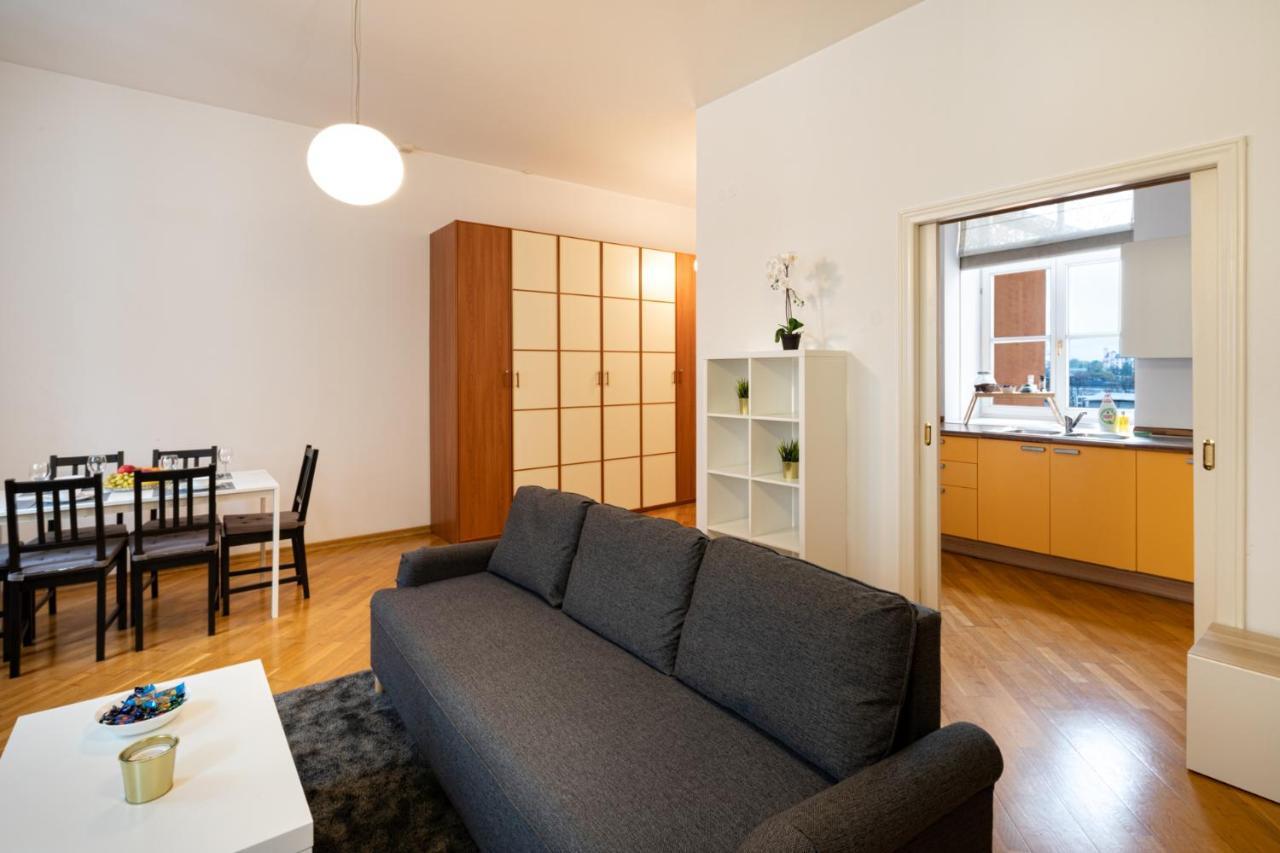 Old Riga Two Floor Palasta Loft Apartment With River View Екстер'єр фото