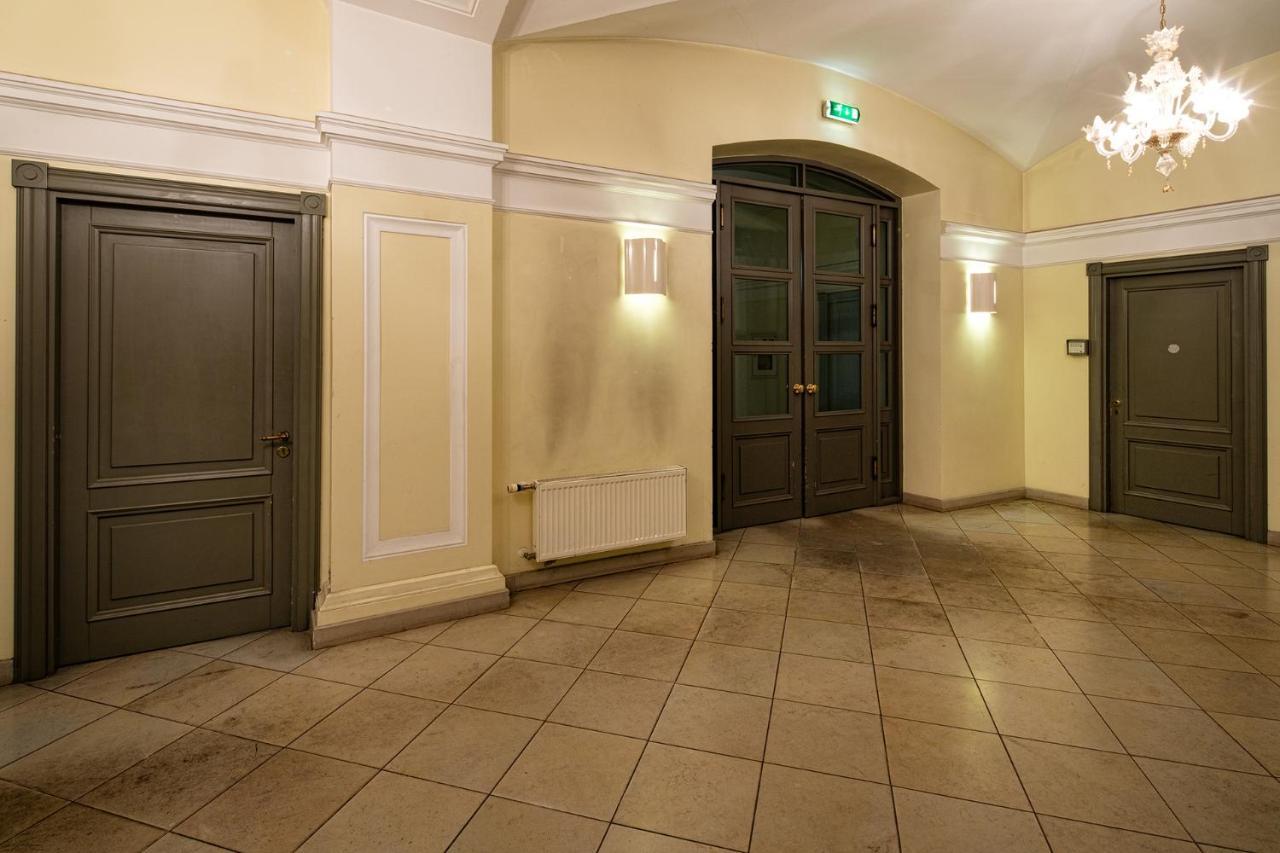 Old Riga Two Floor Palasta Loft Apartment With River View Екстер'єр фото