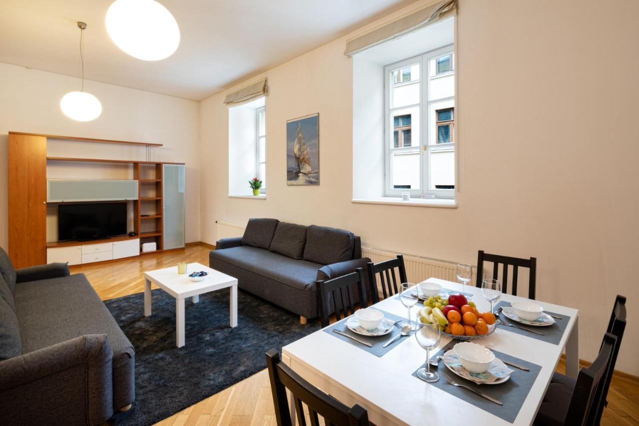 Old Riga Two Floor Palasta Loft Apartment With River View Екстер'єр фото